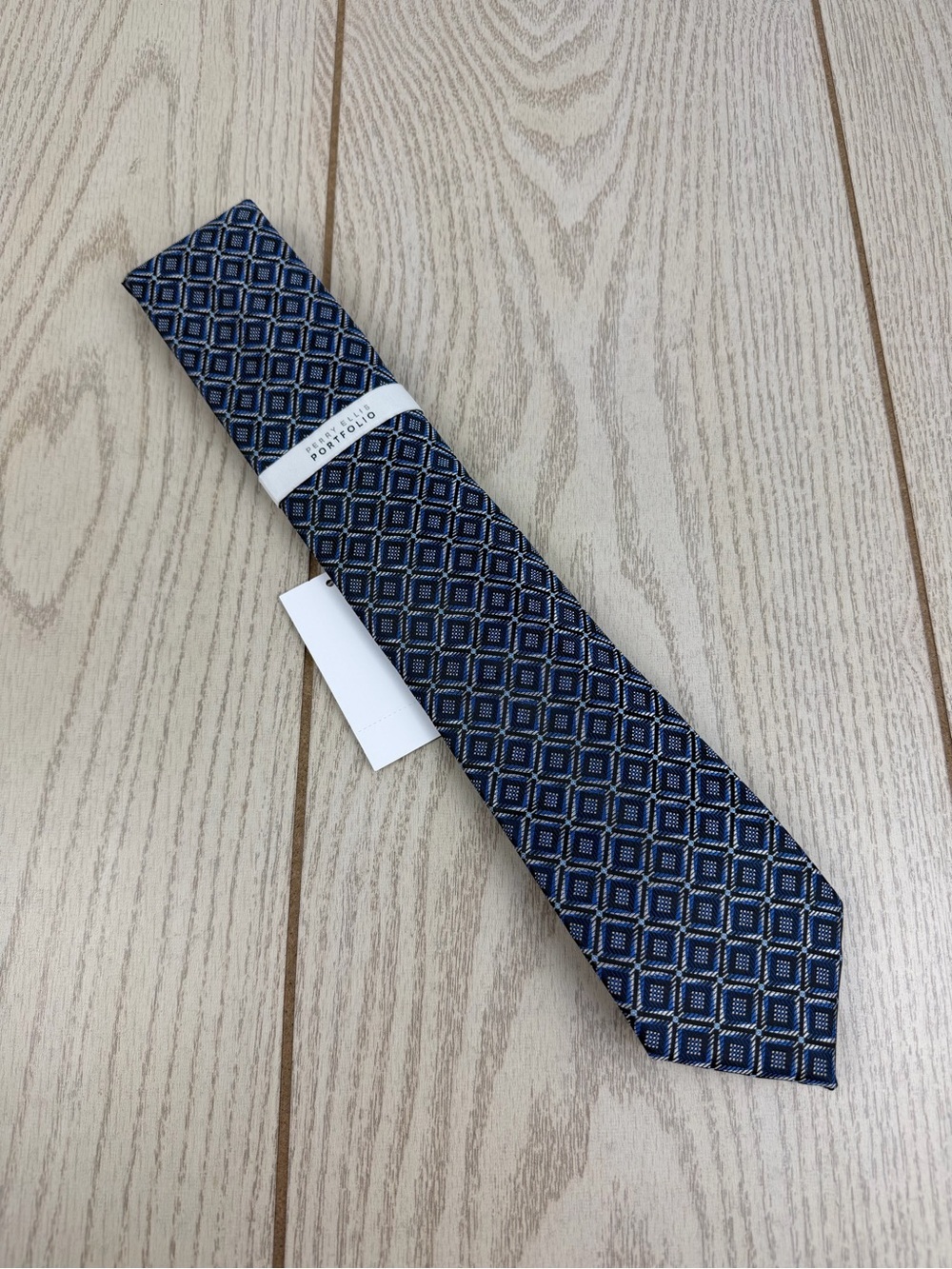 838 Perry Ellis Portfolio Men's Tie William's Geo 410 Navy Blue $55 Polyester